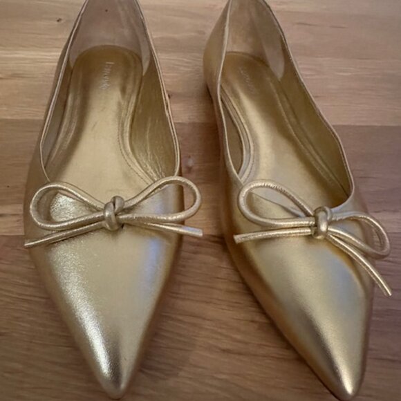 Larroude Lee Pointed Toe Flats with Bow Detail - Picture 2 of 6